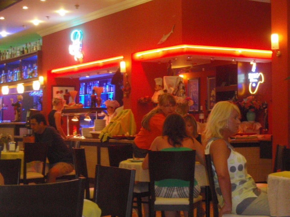 Restaurant am Abend Wien Star Hotel