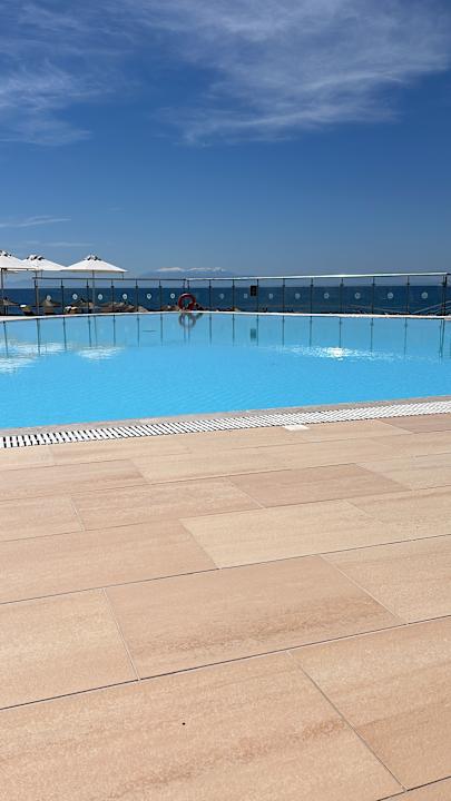 Pool Istion Club & Spa
