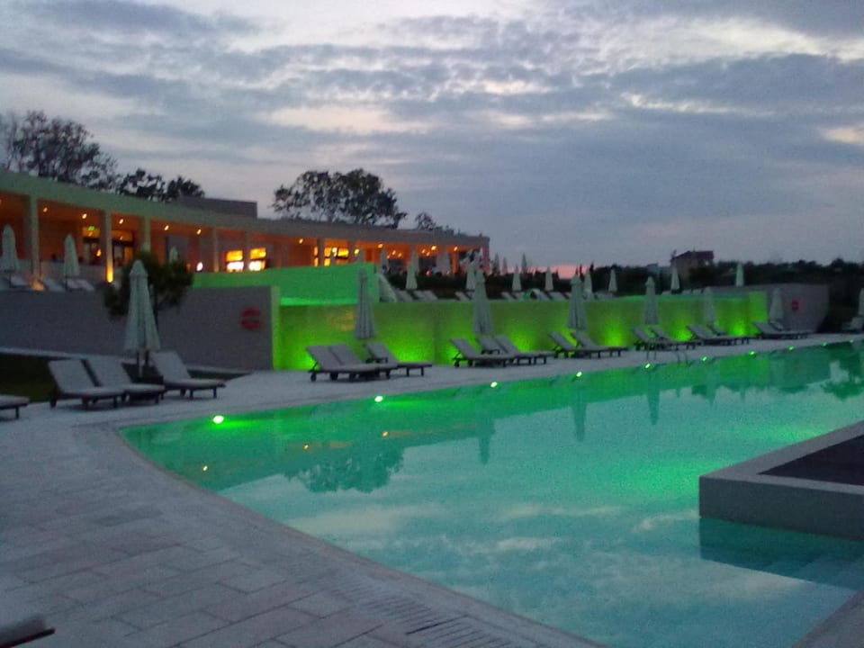 Pool Atlantica Eleon Grand Resort, Tragaki