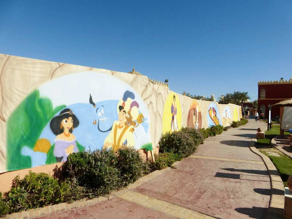 Bauzaun am Kinderpool Pickalbatros Alf Leila Wa Leila Resort - Neverland Hurghada