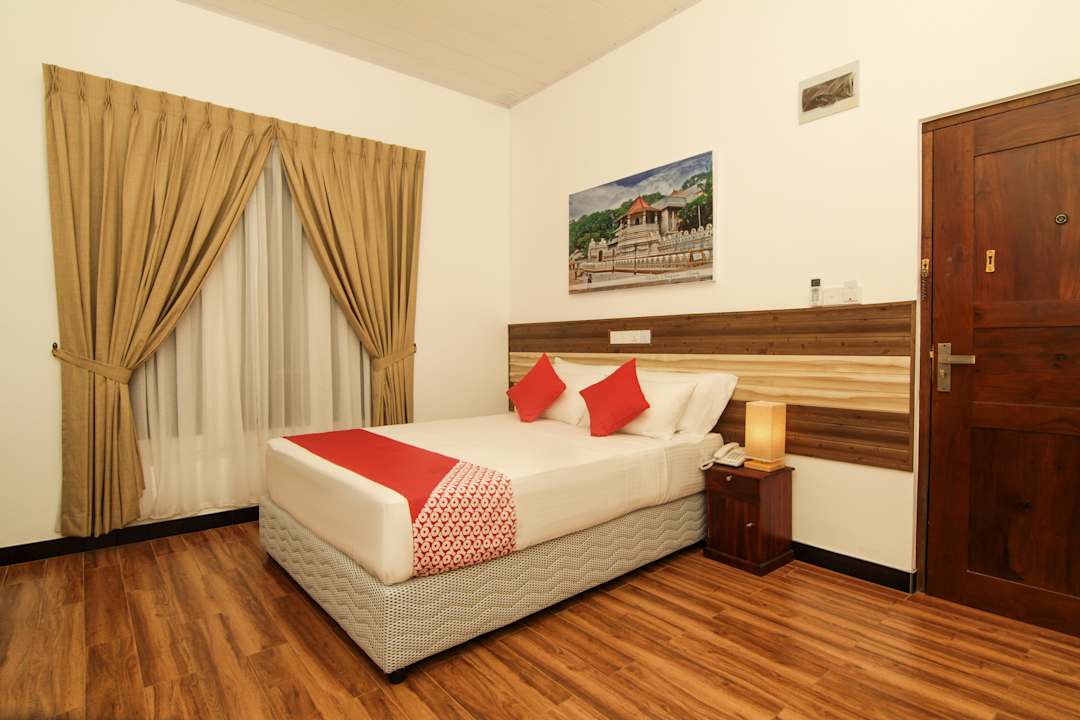 Zimmer Clove Transit Hotel