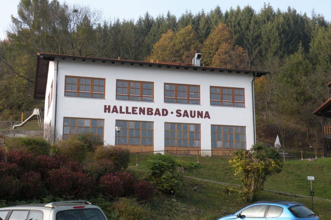 "Badehaus mit Schwimmbad und Saunen Panoramahotel Fohlenhof