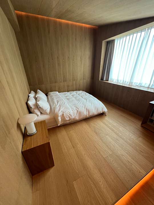 Zimmer PBr7 Hotel Unusual Stay