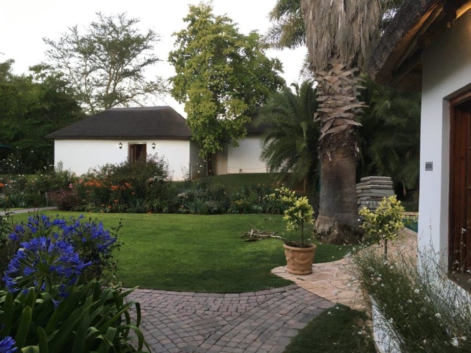 Gartenanlage Hotel Woodall Country House