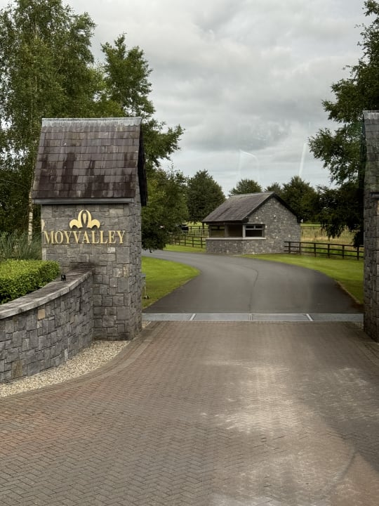 Außenansicht Hotel & Golf Resort Moyvalley