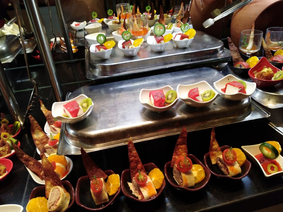 Gastro Well Palace Side