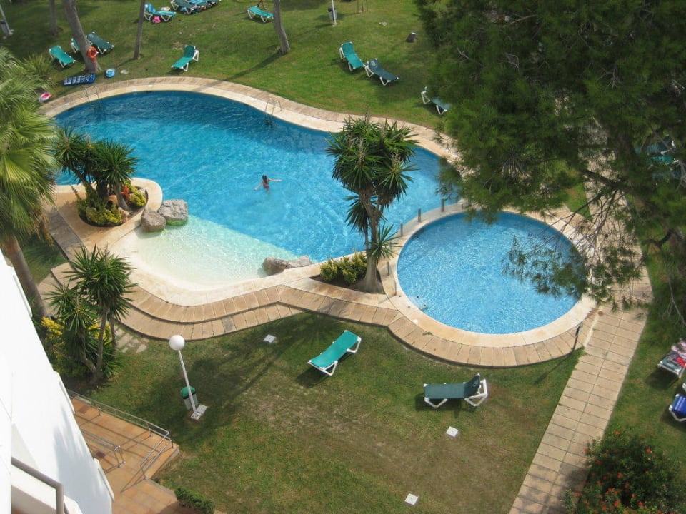 Blick vom Balkon auf Poolanlage Playa Esperanza Resort