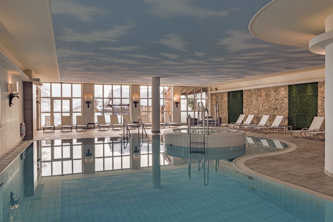 Pool Hotel Unterwirt