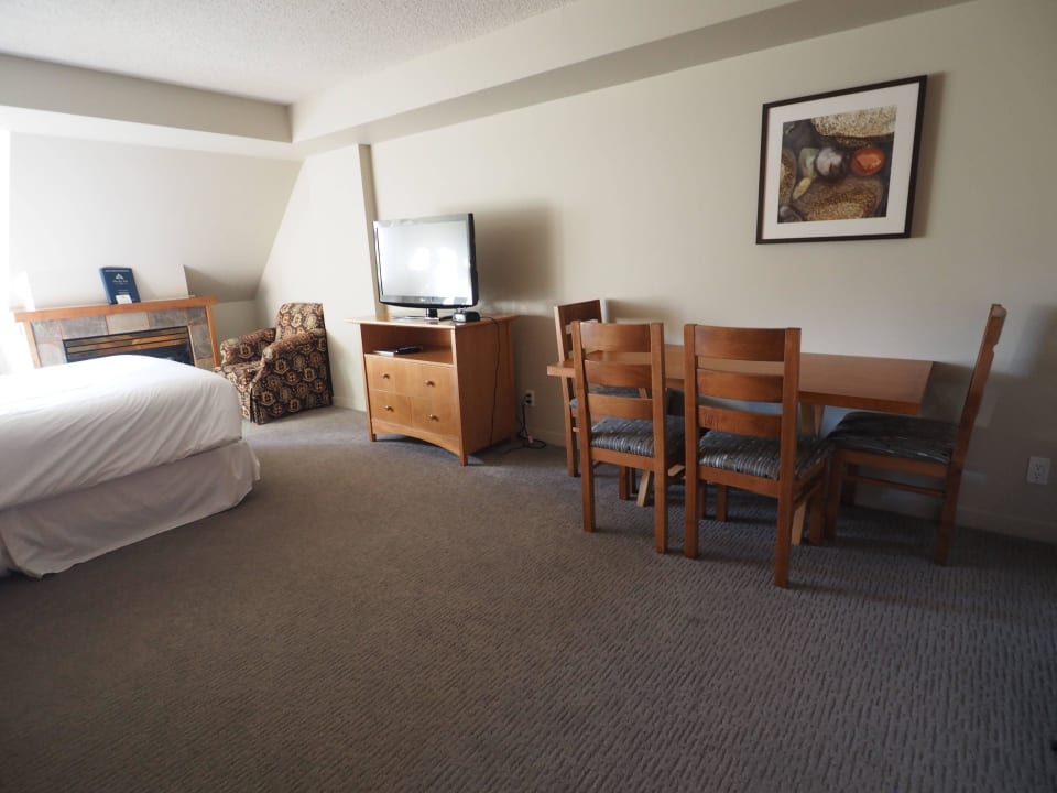 Zimmer Hotel Whistler Village Inn & Suite