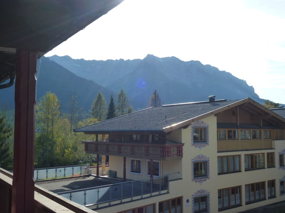 Vom Balkon in Richtung See Hotel Bellevue am See