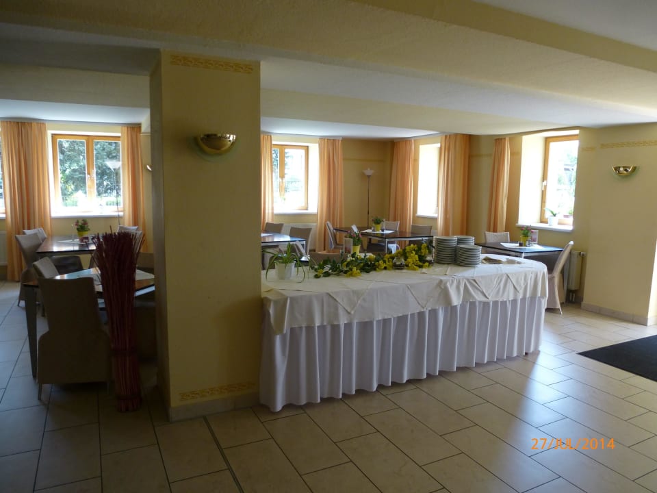 Buffet im Restaurant 2 Erzgebirgshotel Freiberger Höhe