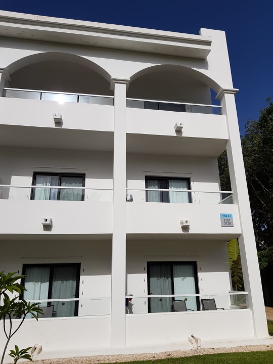 Außenansicht Hotel Riu Tequila