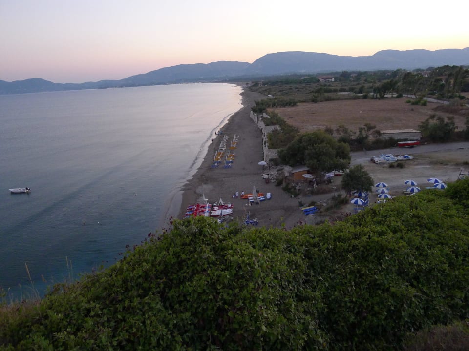 Blick vom Aussichtsfelsen Rtg. Laganas Hotel Sirocco