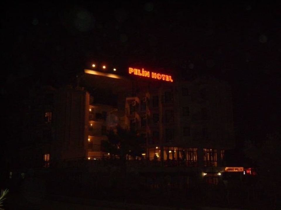 Pelin nocą Hotel Pelin