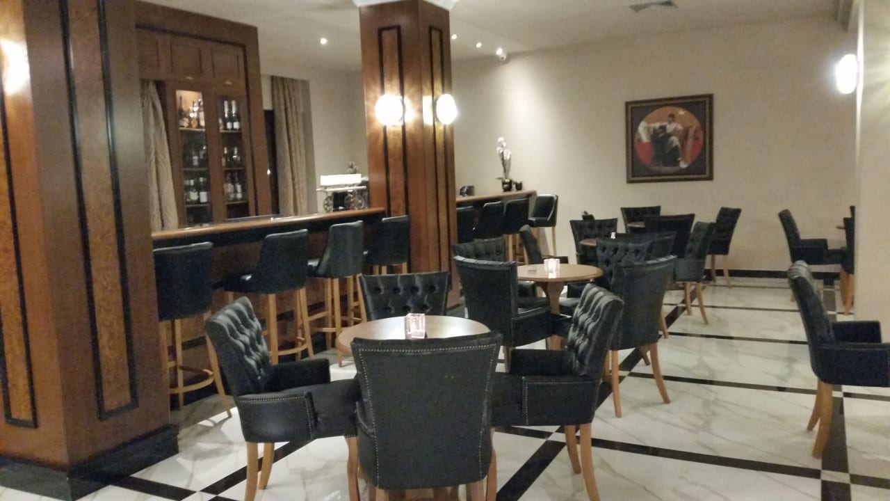 Lobby Grand Meteora Hotel