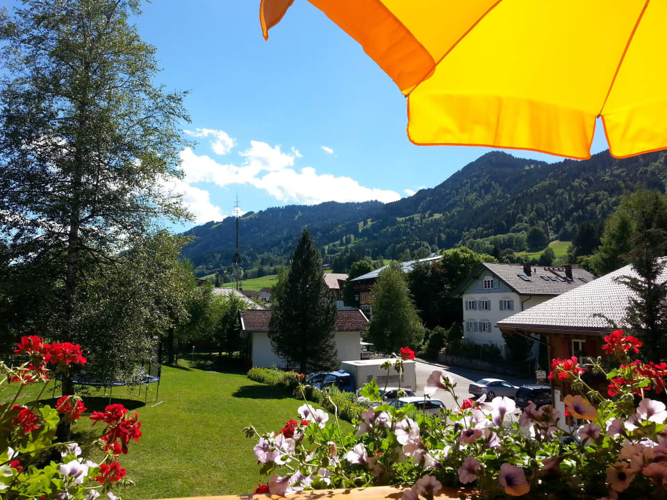 Wunderschöner Blick vom Balkon Gästehaus Hörnerblick