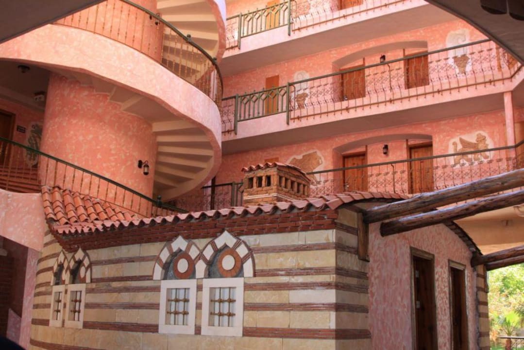 Arhitektur des Gebäudes Hotel Defne Dream