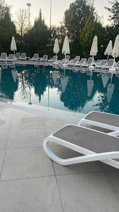 Pool Glamour Resort & Spa