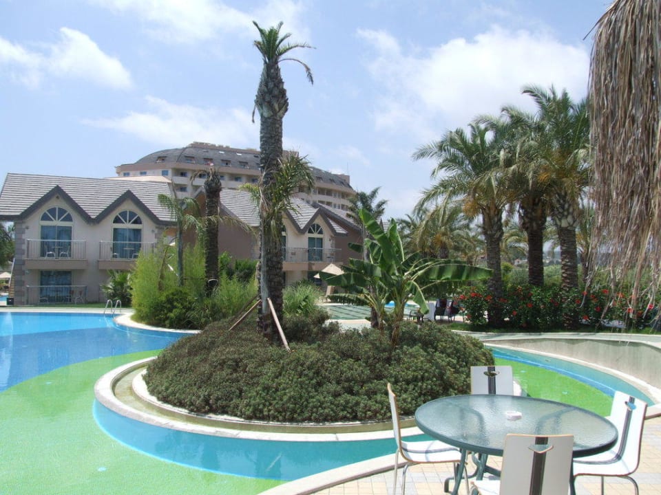 Wille - basen Long Beach Alanya