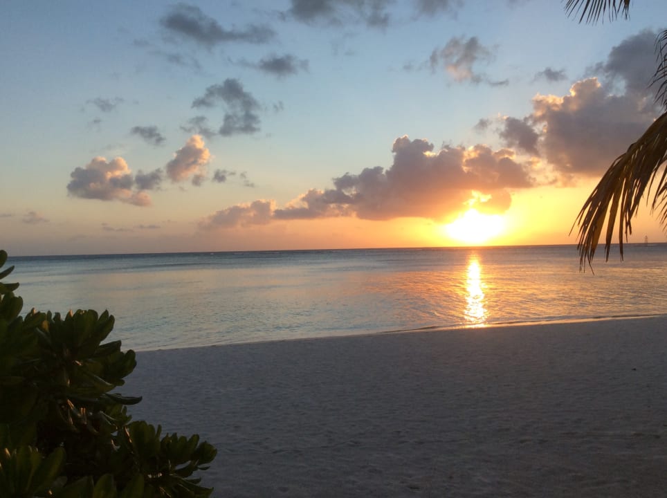 Strand Meeru Maldives Resort Island