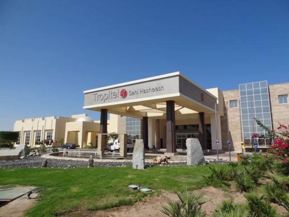 Eingang Tropitel Sahl Hasheesh