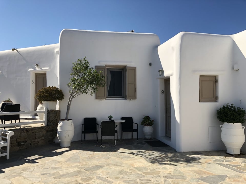 Außenansicht Hotel Eleni's Village Suites