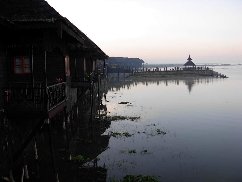 Abenddämmerung Myanmar Treasure Resort - Inle Lake
