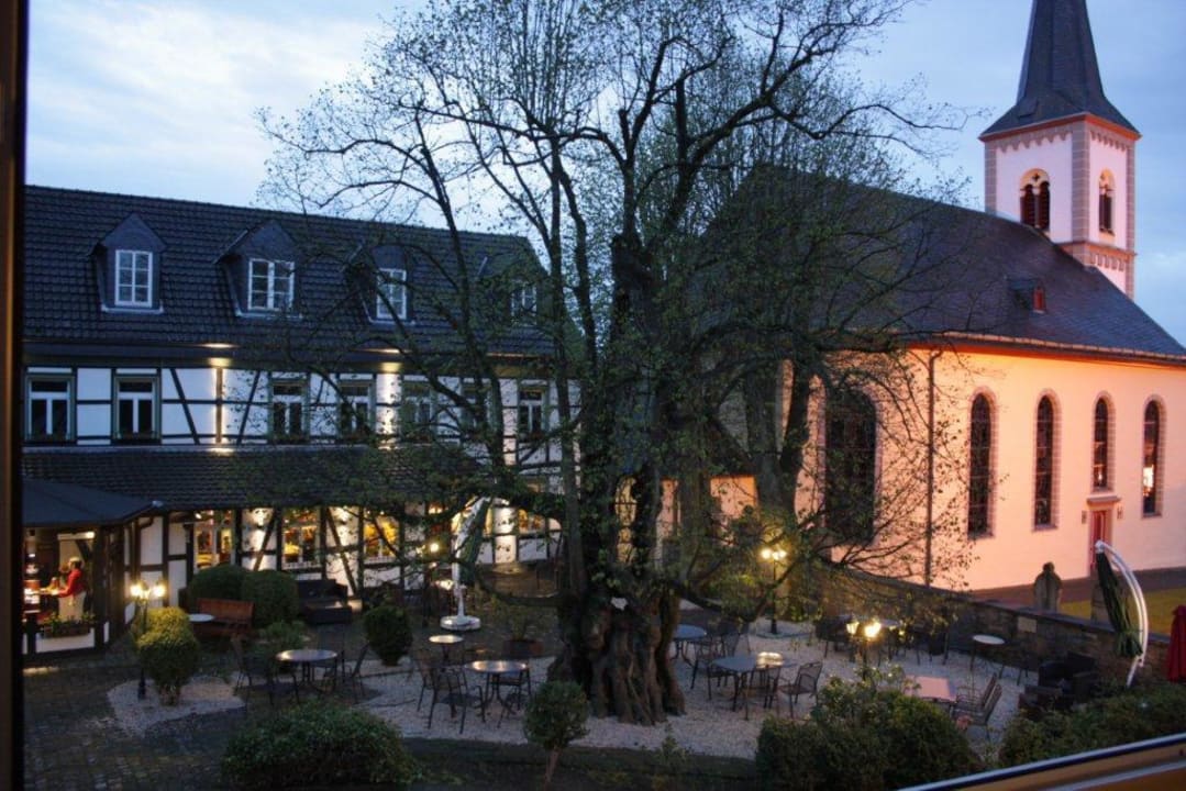 Romantischer Biergarten Aggertal Hotel Zur alten Linde