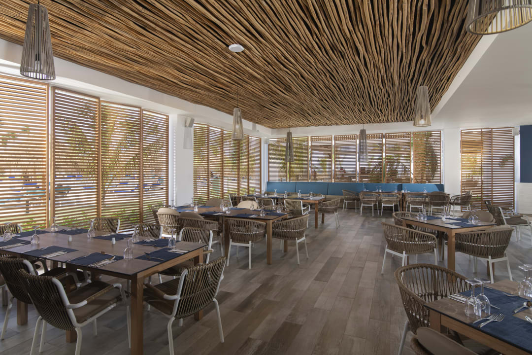 Gastro Serenade All Suites - Adults Only Resort