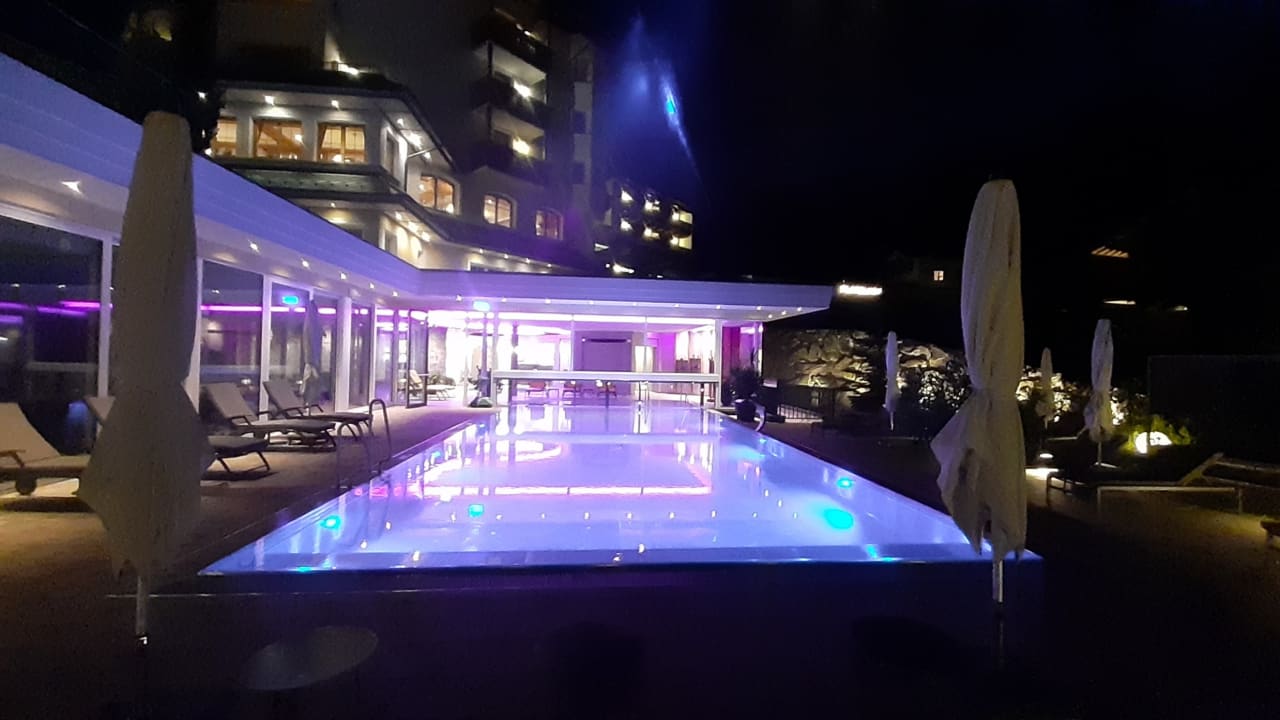 Pool Platzlhof - Mein Hotel im Zillertal