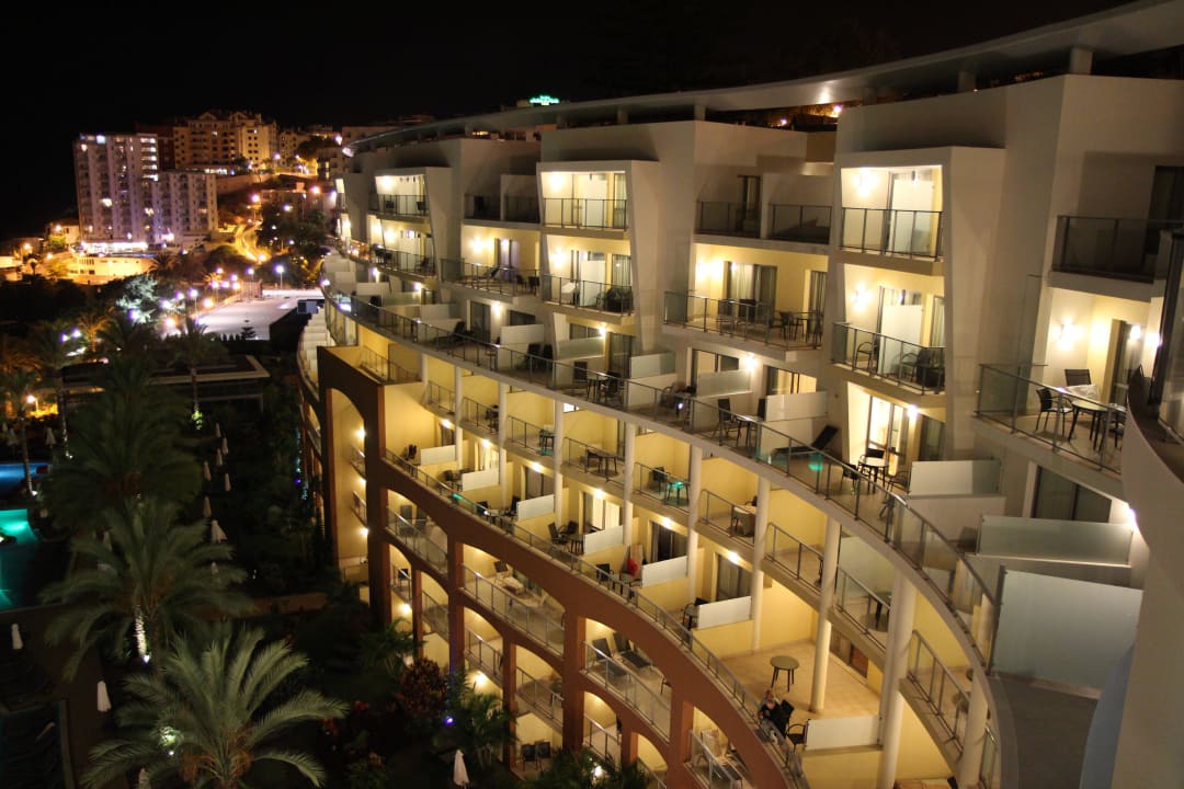 Hotel bei Nacht Pestana Promenade Ocean Resort Hotel