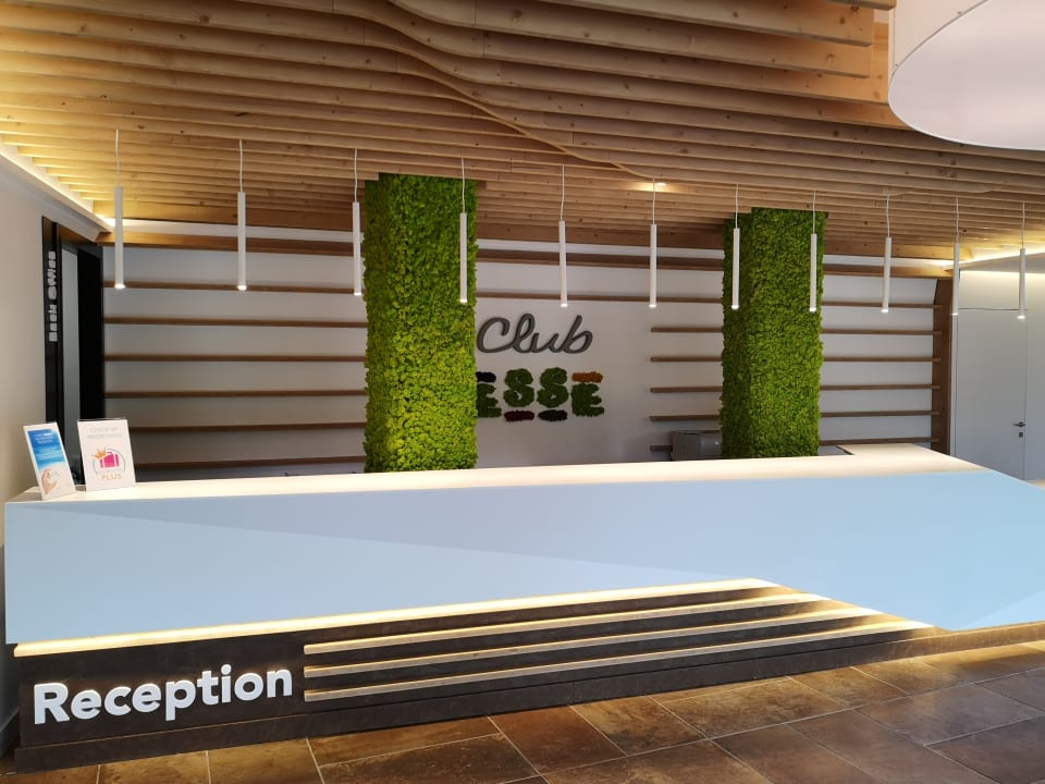 Lobby Club Esse Roccaruja