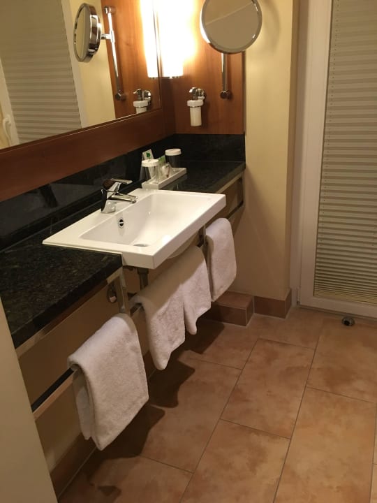 Bad Lindner Hotel Hamburg Am Michel, part of JdV by Hyatt