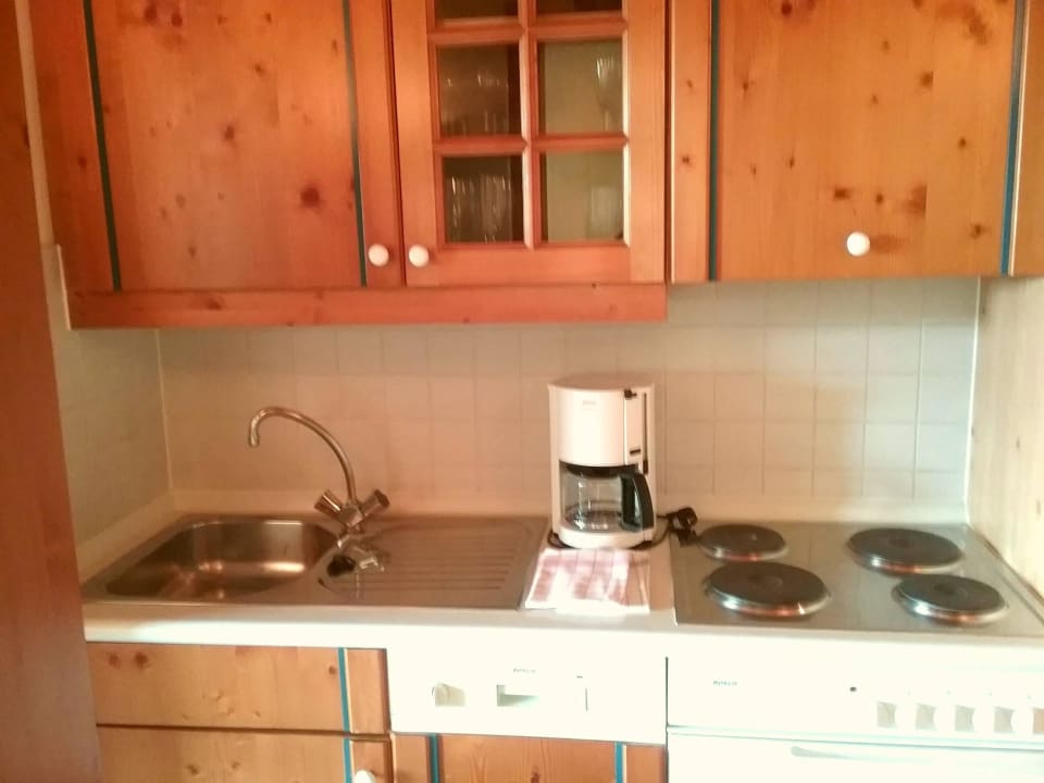 Küche mit Spülmaschine, Kühlschrank ... Apart Hotel am Sonnenhügel