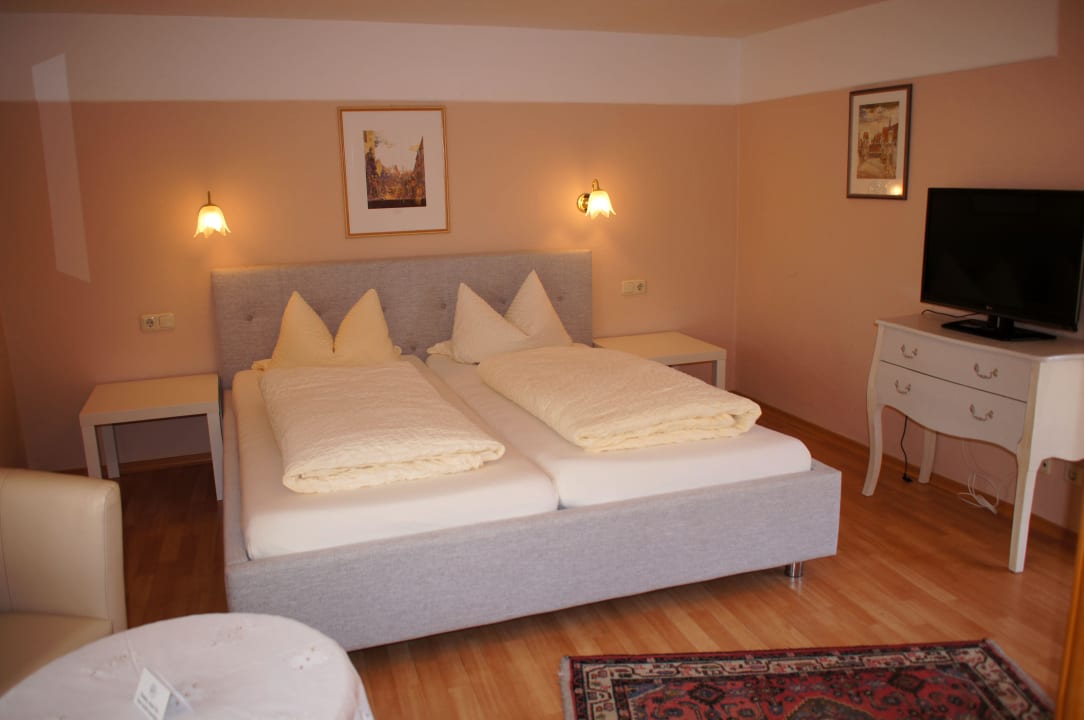 DZ zur Gartenseite, mit Balkon Altstadtpension Dietz