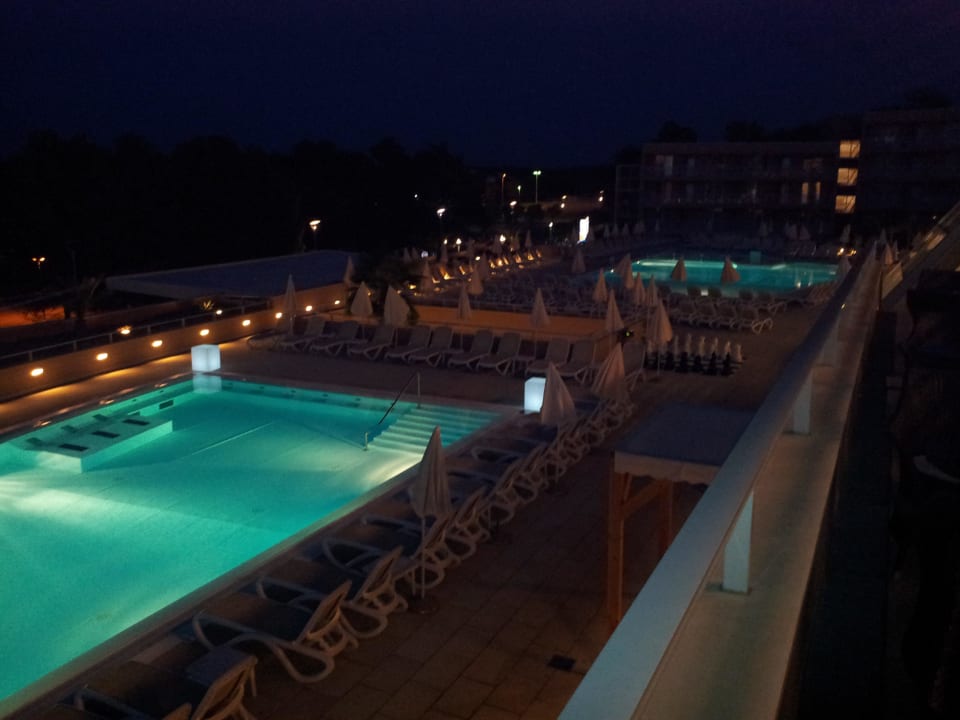 Blick auf die Poolanlage Hotel Molindrio Plava Laguna