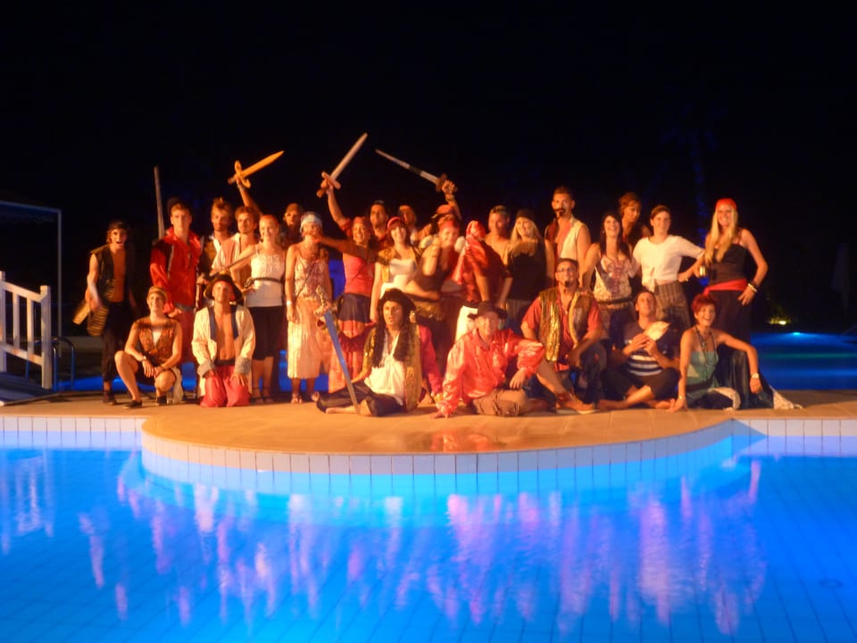 Piratenfest - Animateure auf der Poolbrücke ROBINSON DAIDALOS