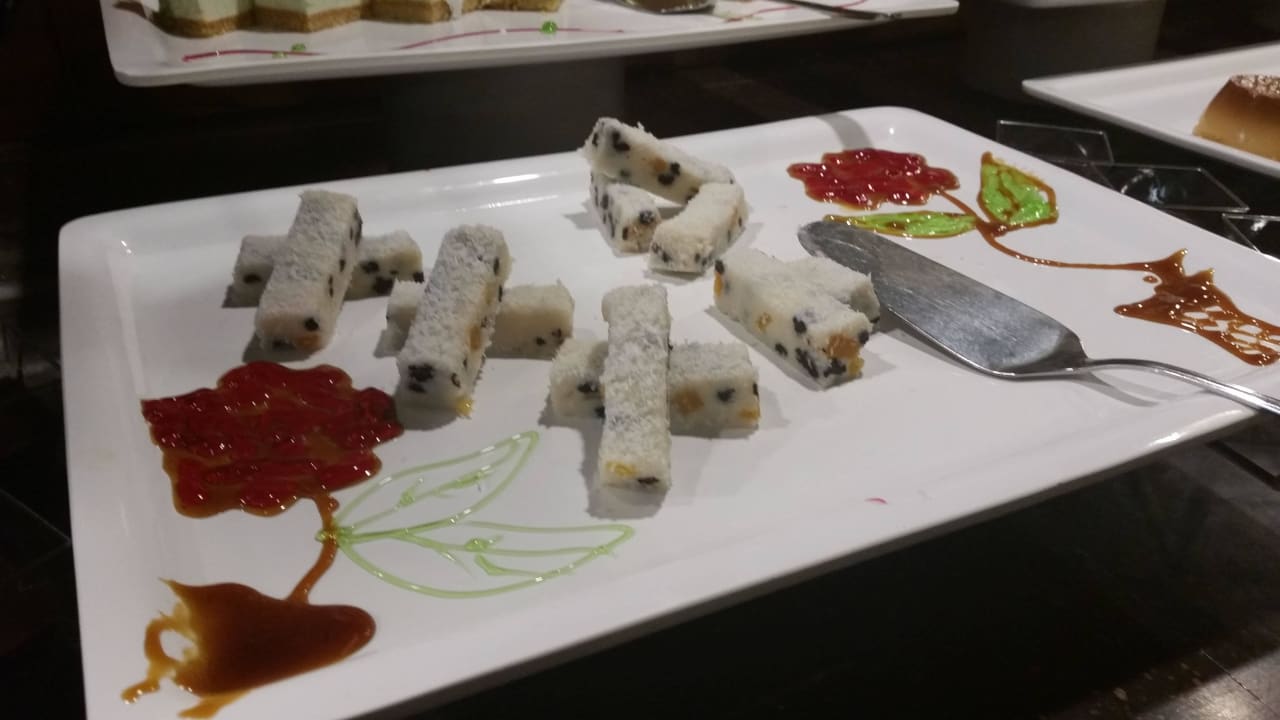 Nachspeisen so liebevoll dekoriert Megasaray Club Belek