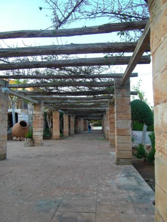 Gang zum Restaurant Protur Floriana Resort Aparthotel