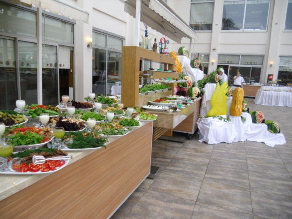 Super lecker Saturn Palace Resort Hotel