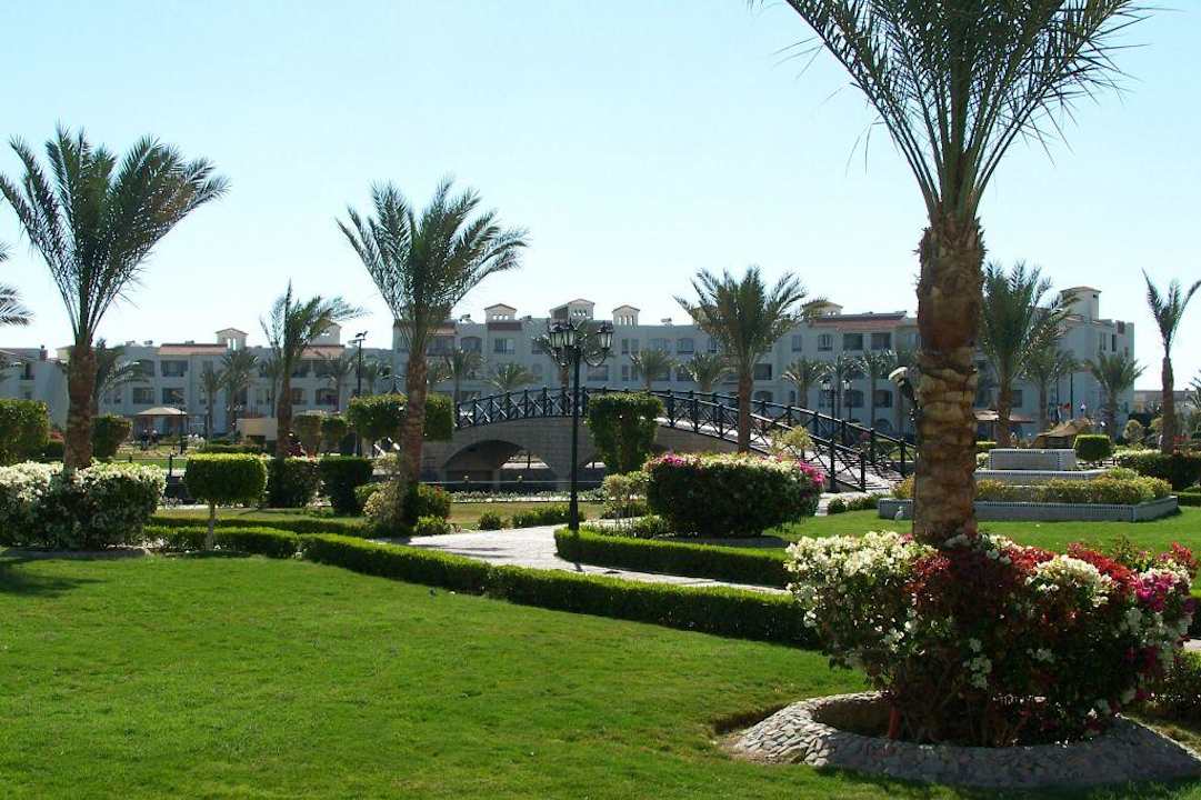 weitläufige Parkanlage Pickalbatros Dana Beach Resort - Hurghada