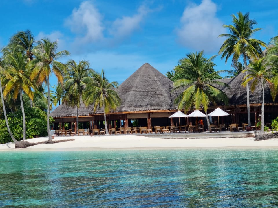 Strand Mirihi Island Resort