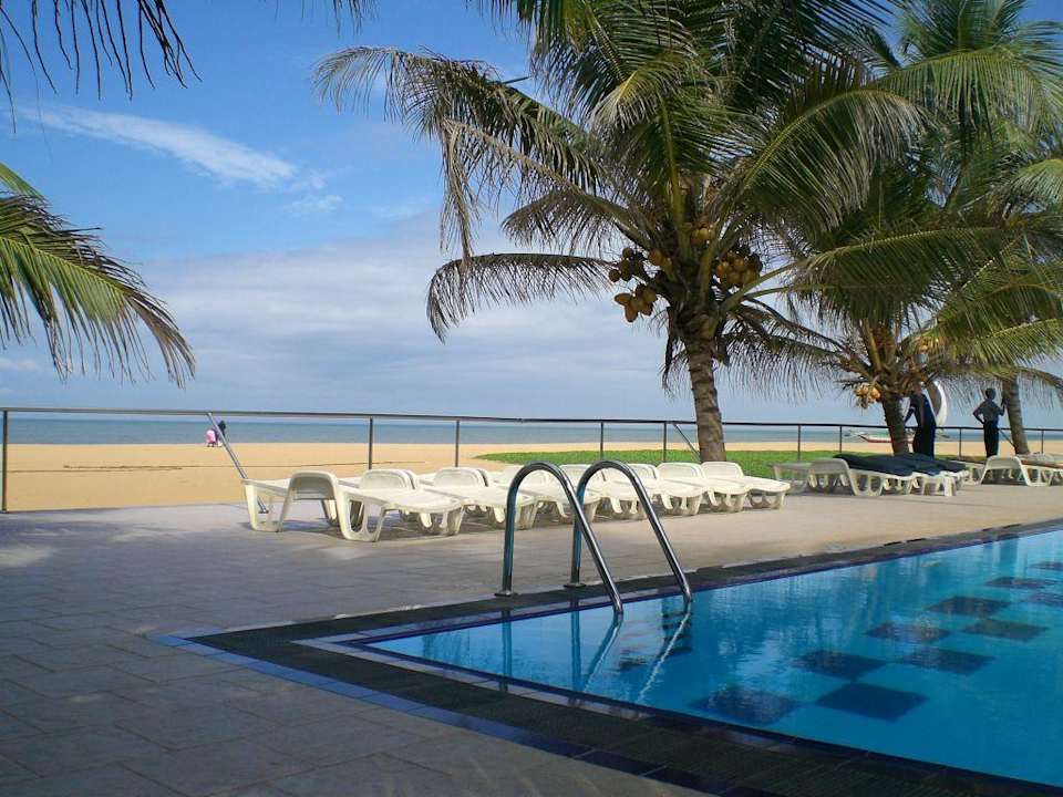 Ansicht 2.Pool Hotel Camelot Beach