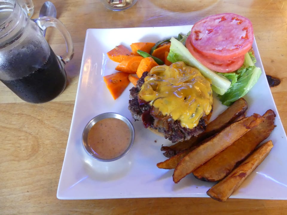 Gastro Broken Spur Inn & Steakhouse