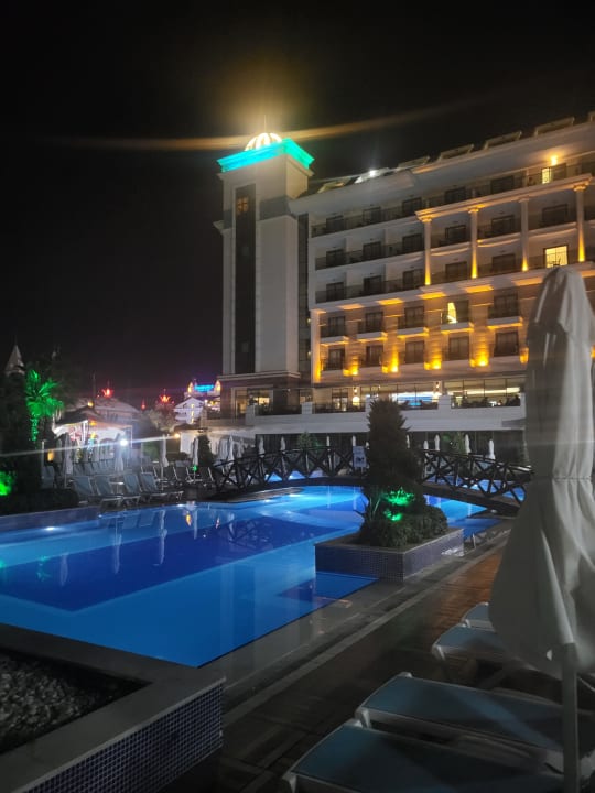 Pool Luna Blanca Resort & Spa
