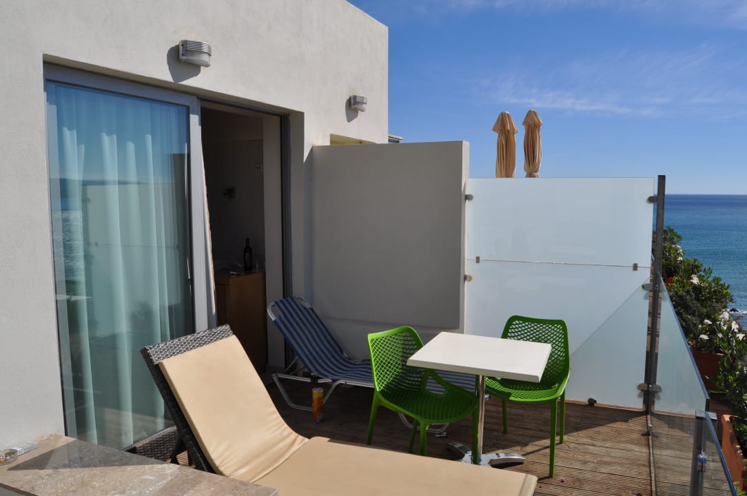 Direkt hinter der Panorama Bar Hotel Corissia Princess