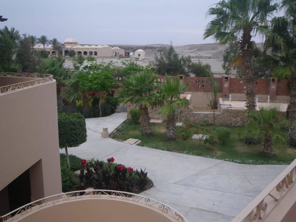 Zu landesinnerem Shams Alam Beach Resort