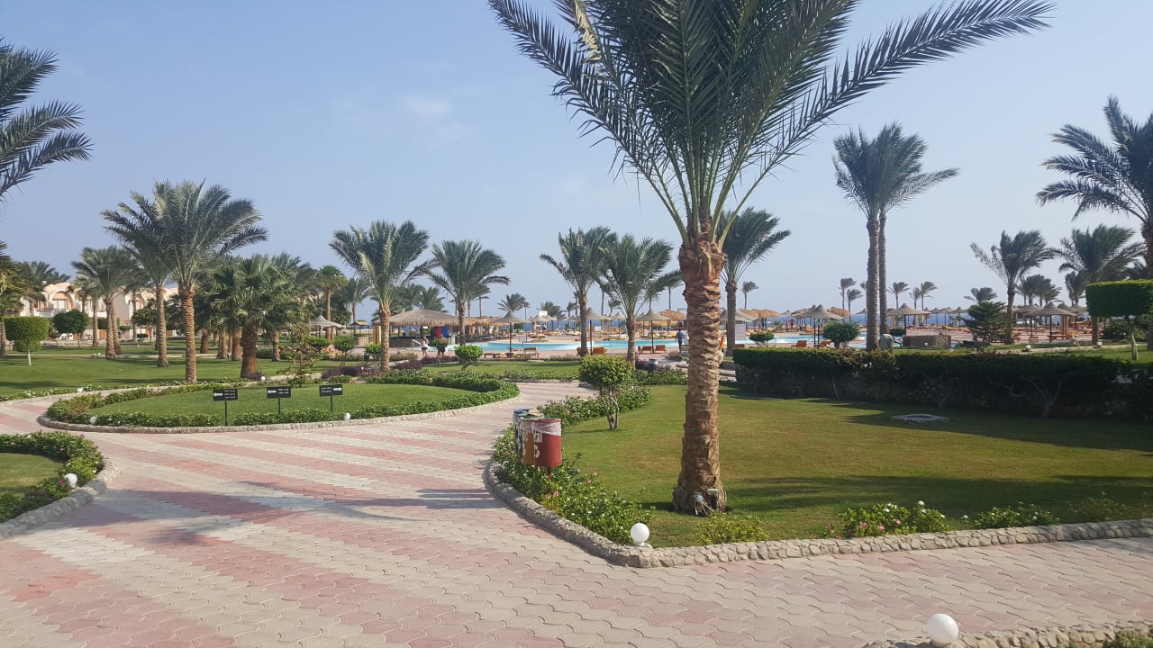 Gartenanlage Three Corners Sea Beach Resort