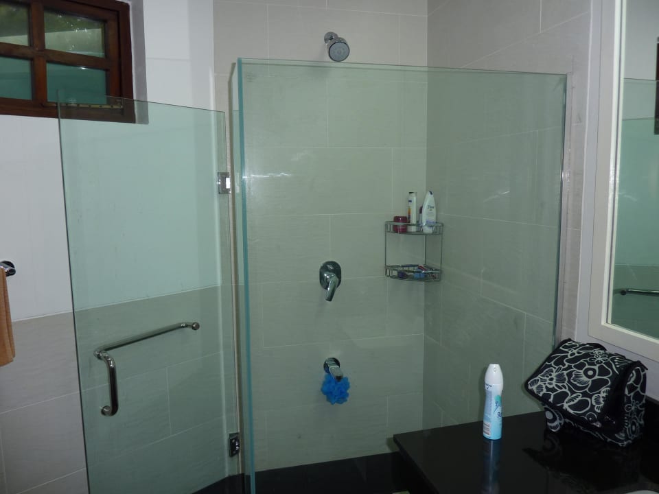 Embudu Embudu Village