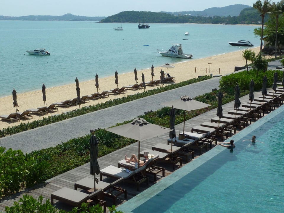 Pool und Strand Hansar Samui Resort & Spa